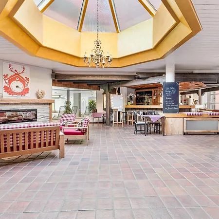 Tonbach 52, Schwimmbad, Sauna, Solarium, Terrasse Lägenhet Baiersbronn